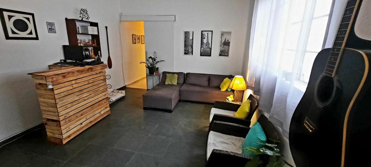 Quintal Da Bella Hostel サントス エクステリア 写真